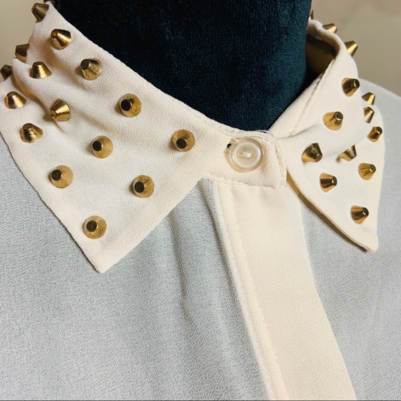 🤍SALE 5 for $25• Cream Studded Collar Button Down - Picture 6 of 7